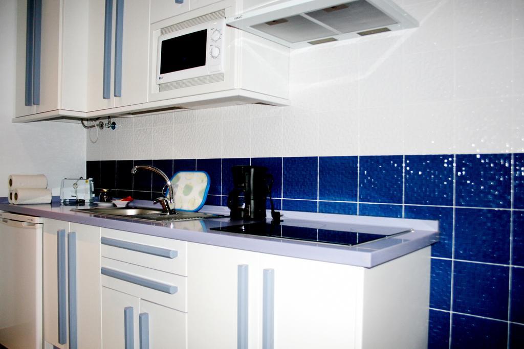 Apartamentos Turisticos Mirayuste Guadalupe  Bagian luar foto