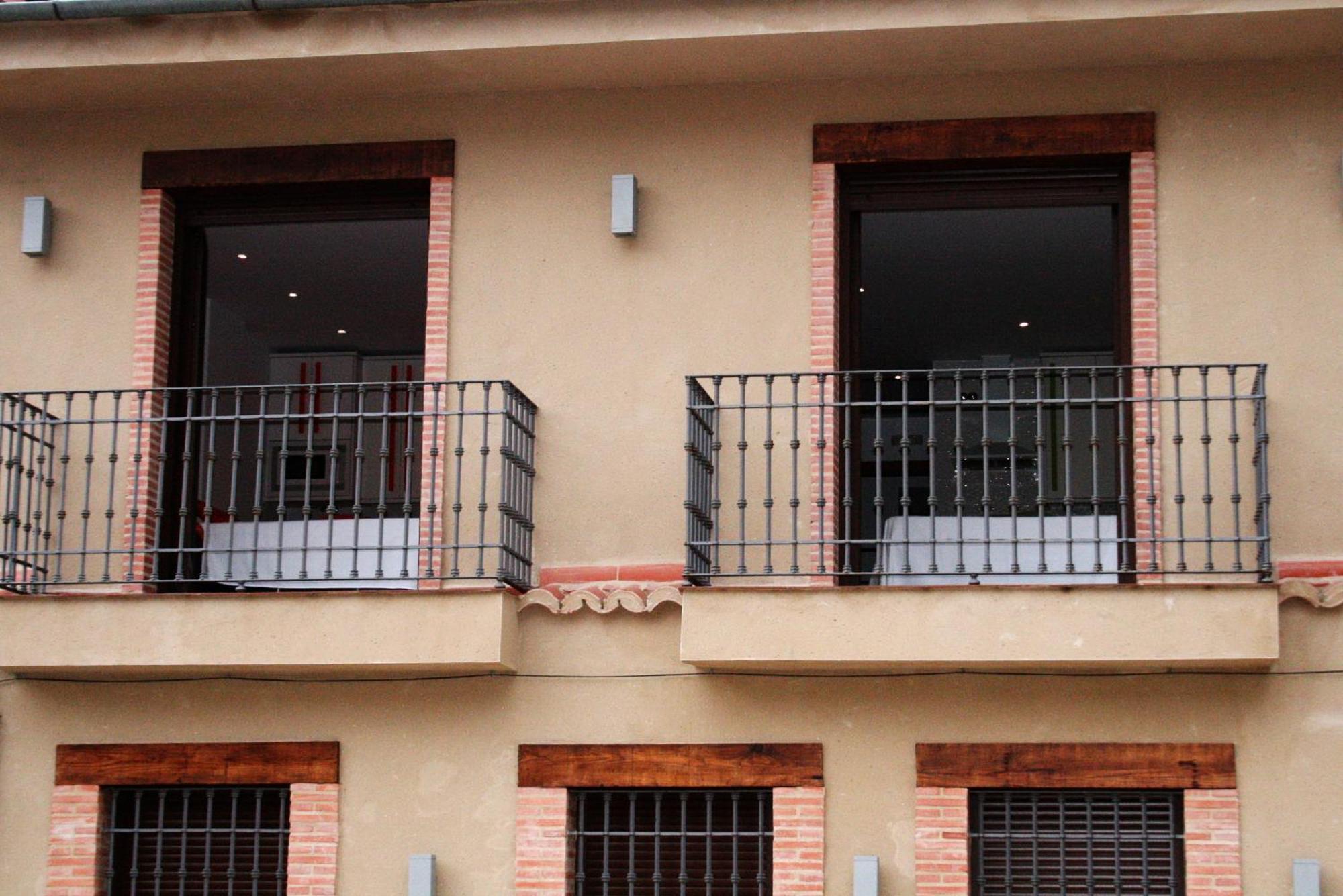 Apartamentos Turisticos Mirayuste Guadalupe  Ruang foto